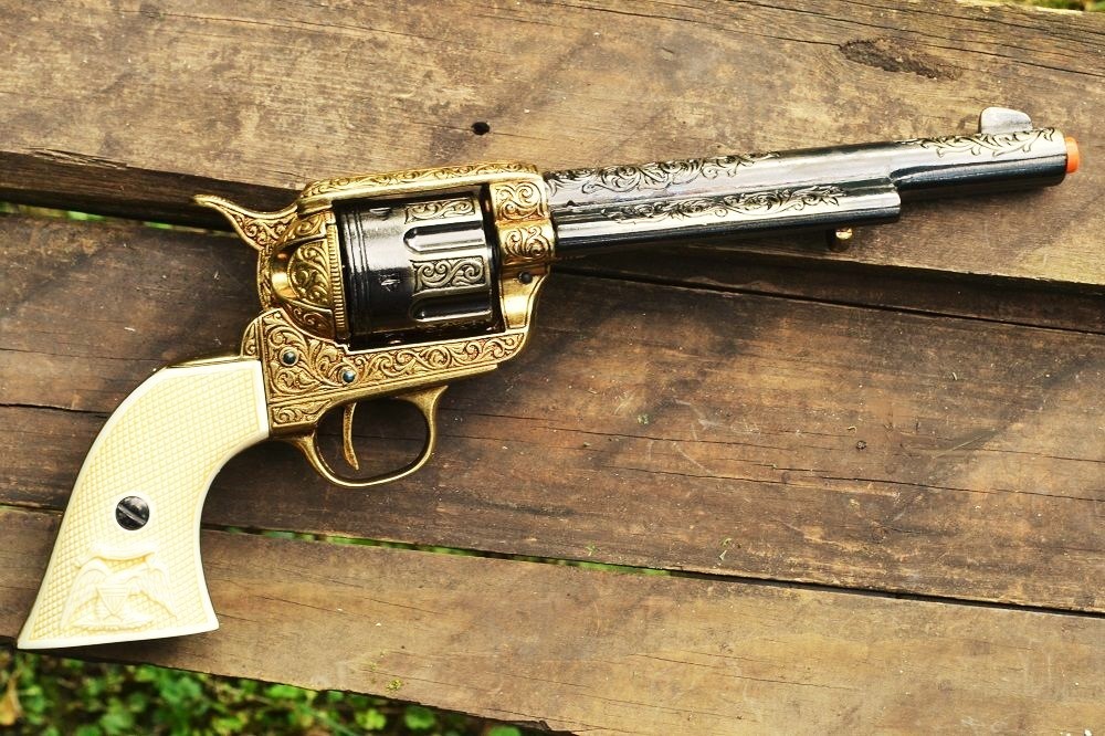 Colt Cavalry M1873 Single Action Army Peacemaker Revolver - 1873 - Denix Replica