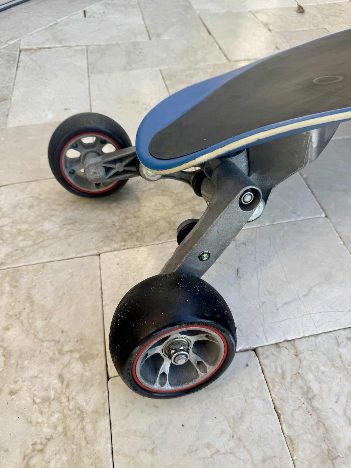 BMW StreetCarver Skateboard,The Most Clean And Low Usage You Can Find