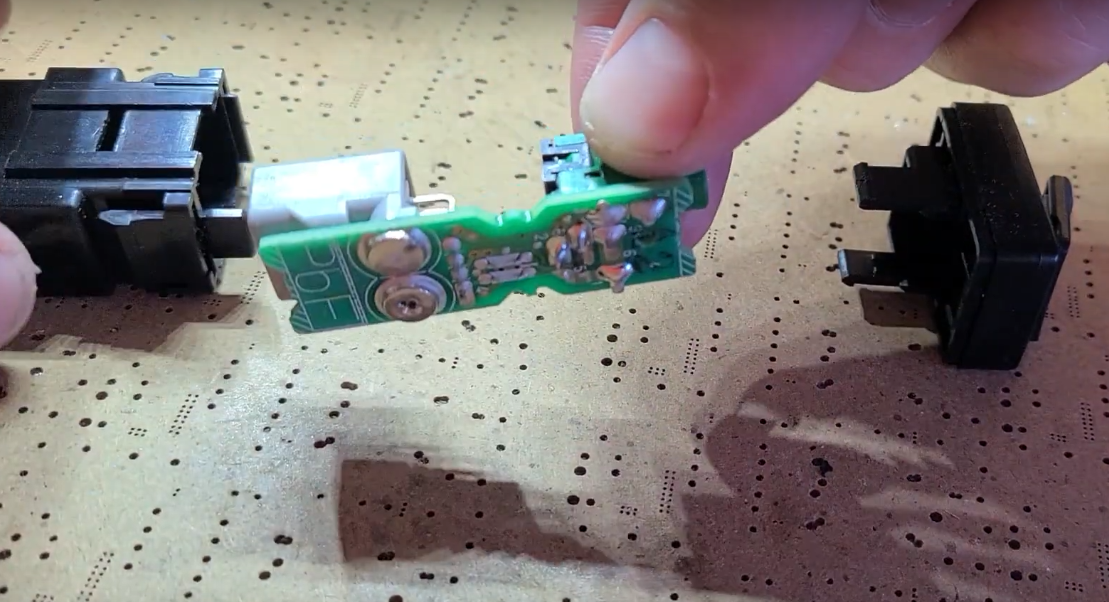 New Aux Adapter REPAIR Toyota Scion & 4Runner Part# 86190-52020-B0 / 86190-52020