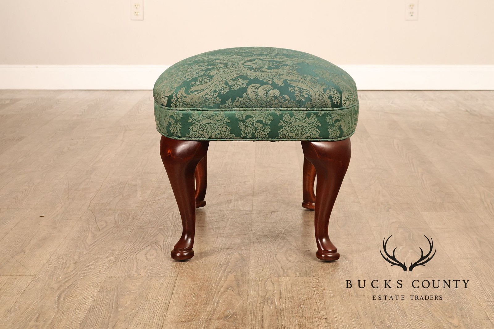 Traditional Upholstered Ottoman With Cabriole Legs