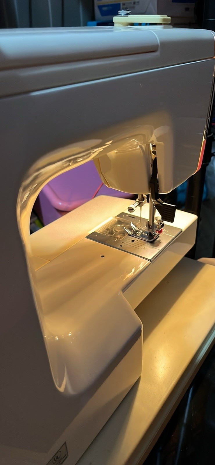 Kenmore 385.1884180 multifunctional Sewing Machine with pedal works