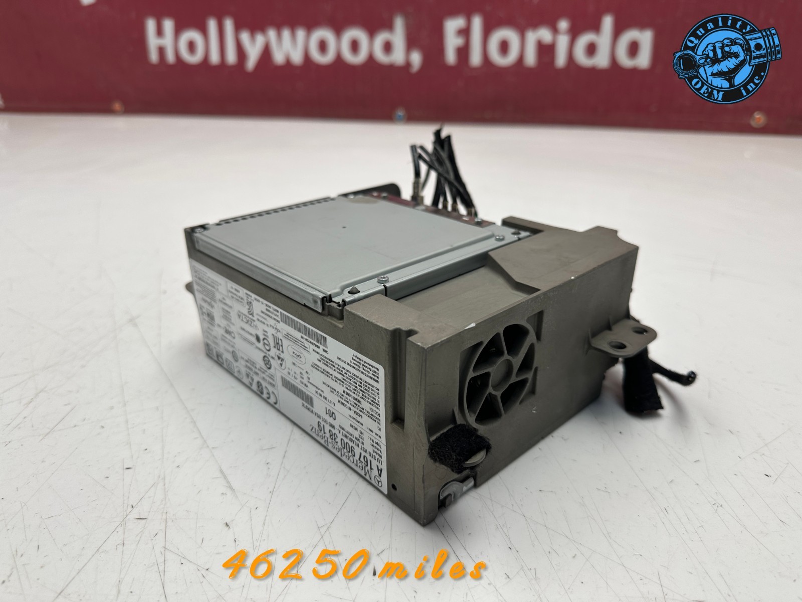 2020-2025 MERCEDES A GLE GLS - AUDIO RADIO RECEIVER HEAD UNIT MODULE A1679003819