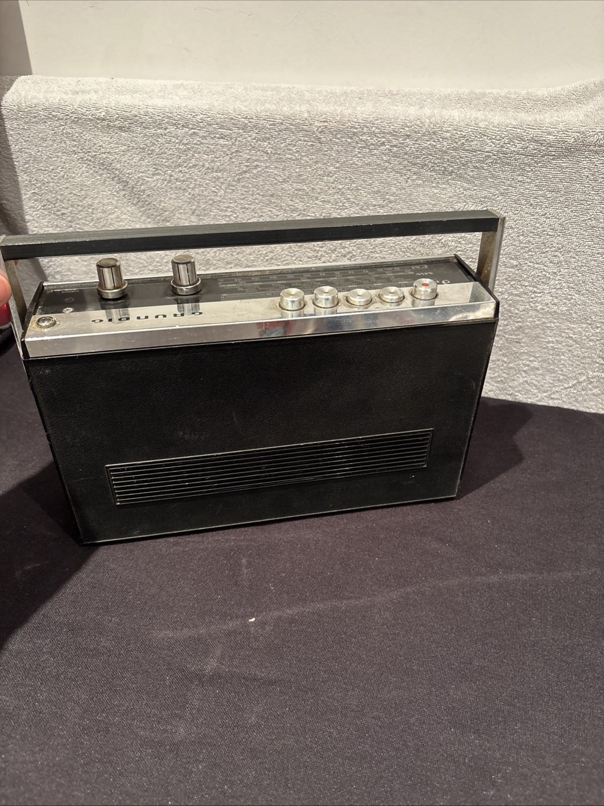 Vintage Grundig Party boy Transistor Radio 1970s Retro - Tested And Working VGC