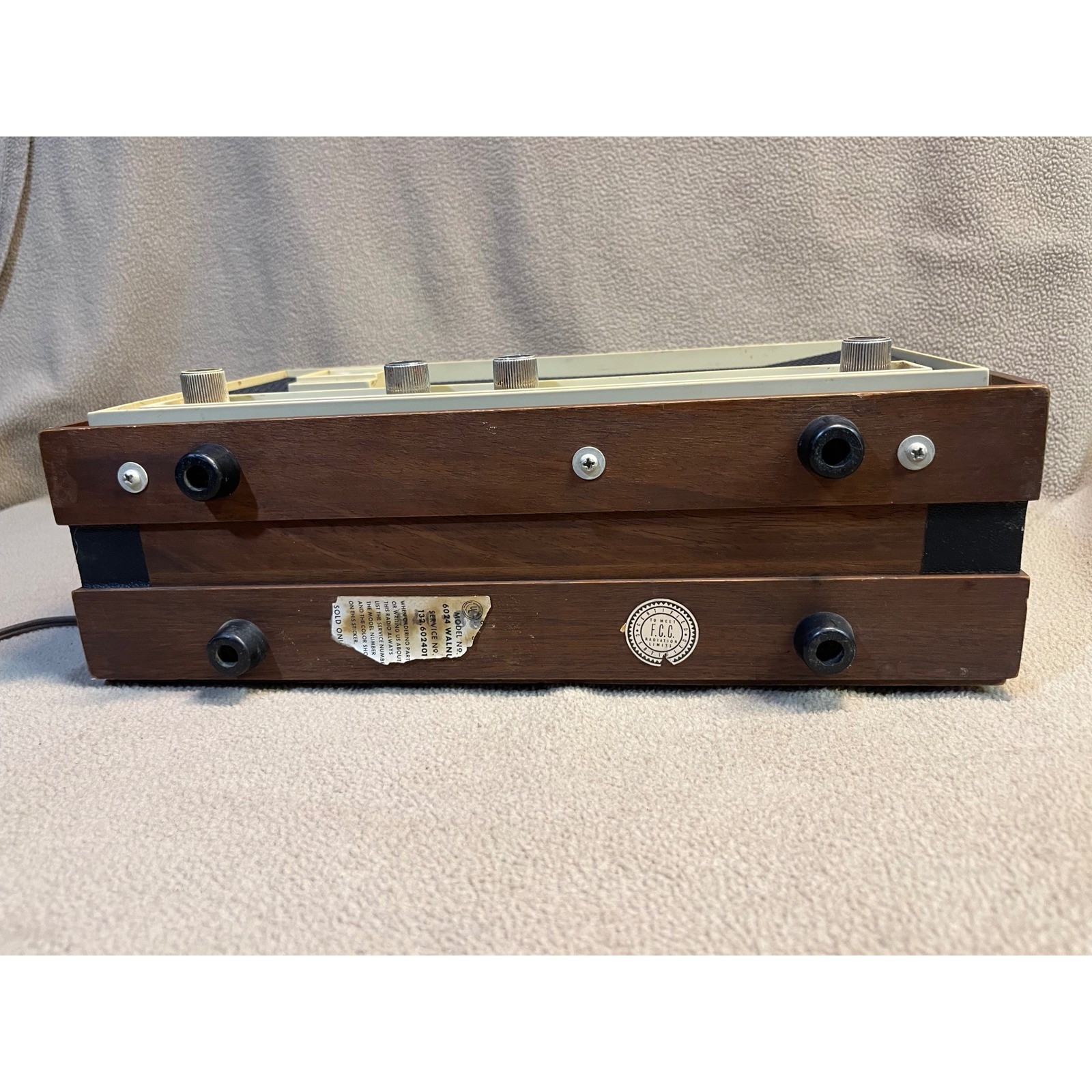 Vintage Sears Silvertone AM FM Solid State Tabletop Radio Wood Grain MCM