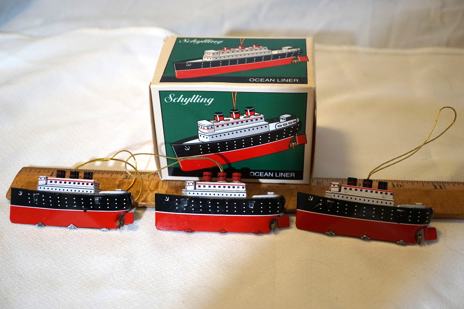 3 SCHYLLING TIN TOYS OCEAN LINER COLLECTOR SERIES XMAS ORNAMENT 1997 IN BOX