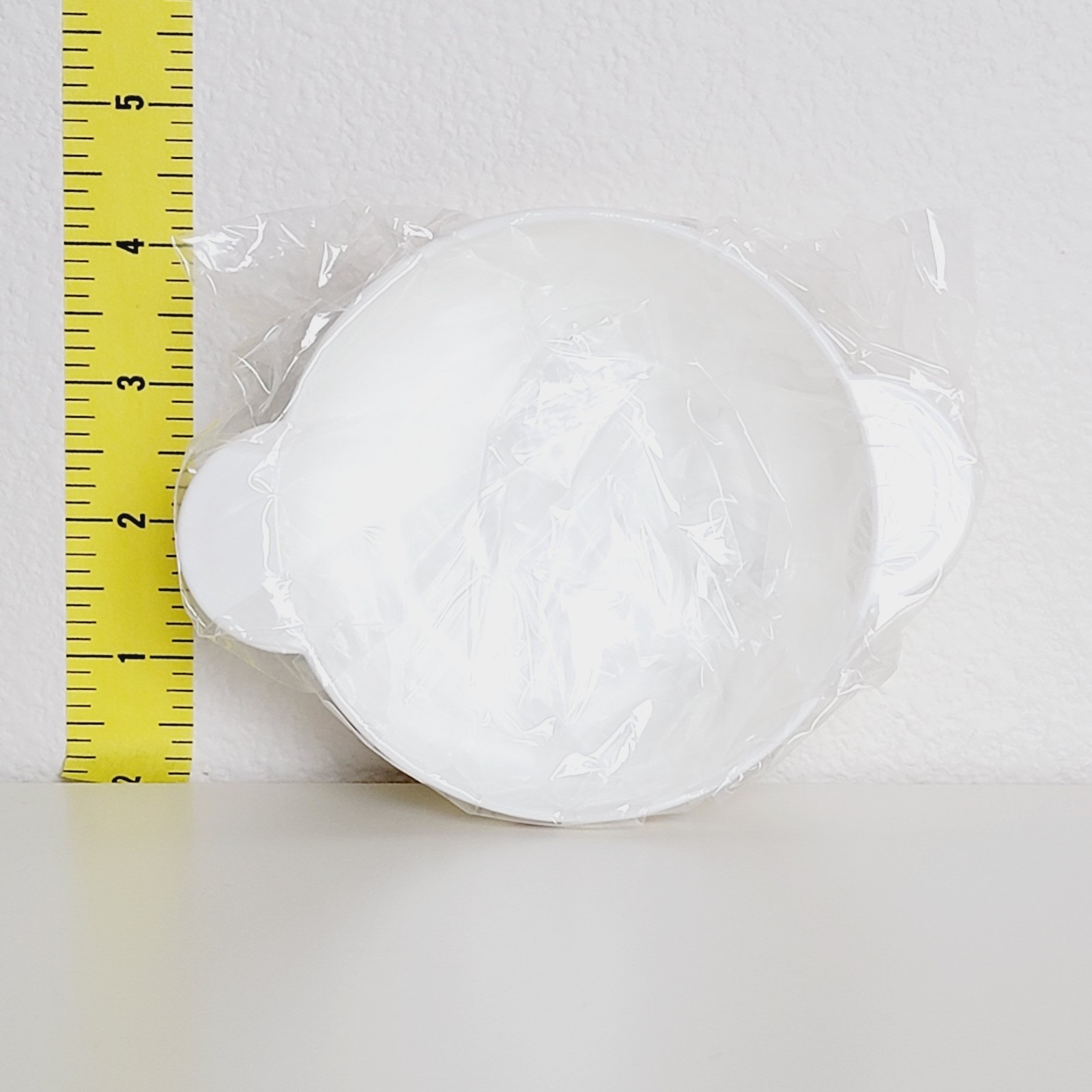 Sanrio Hello Kitty Dinnerware Kids Toddler Set of 4 Mug Cup Bowl Plate White