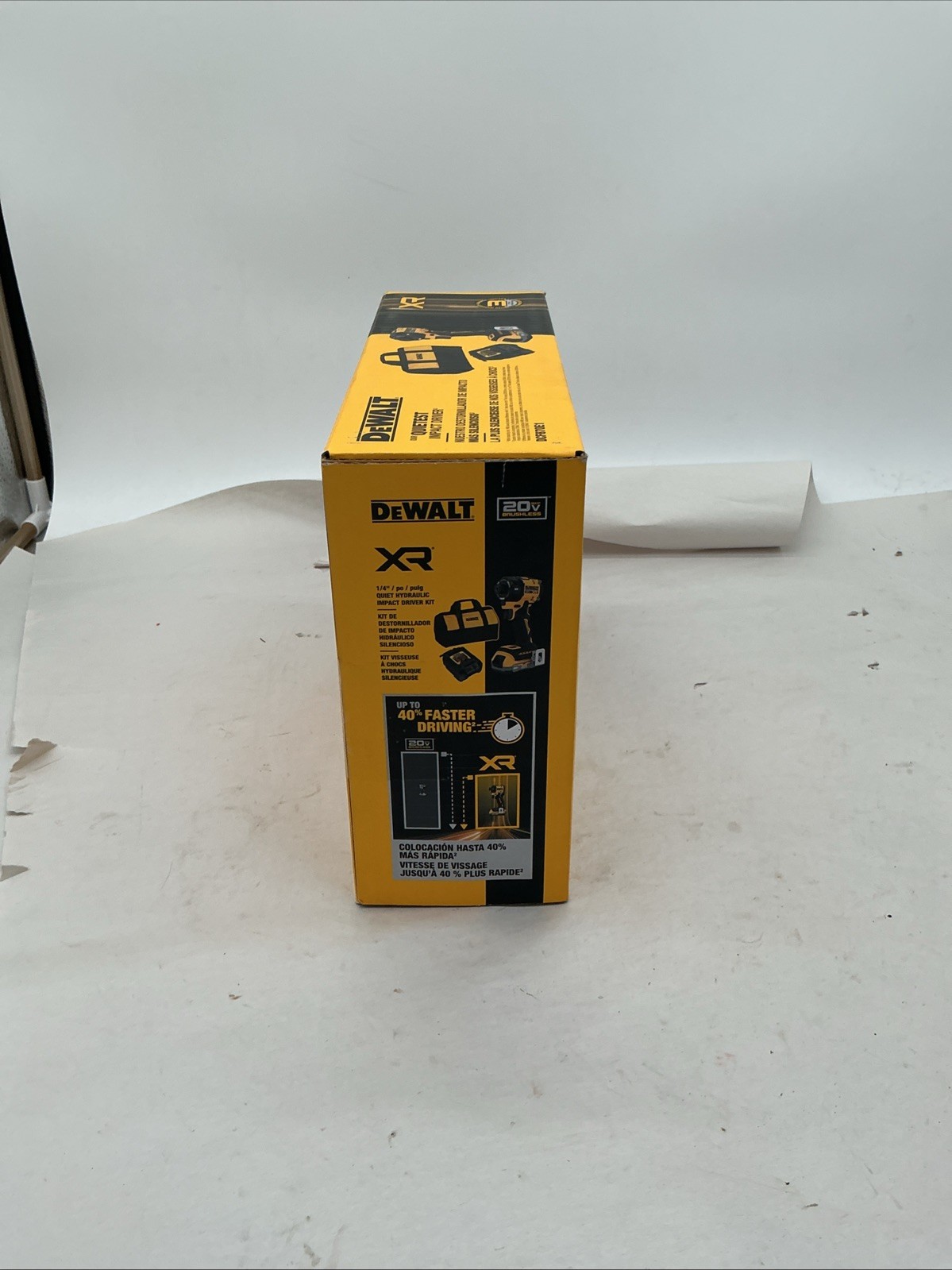 New Dewalt Impact Driver Kit W/1.7ah Power stack Battery DCF870E1