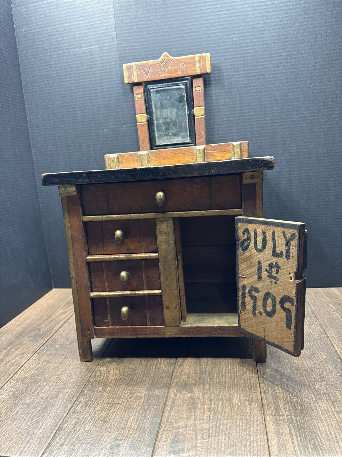 “ ANTIQUE EARLY 1900’s SALESMAN SAMPLE MINATURE FURNITURE DISPLAY WITH MIRROR “