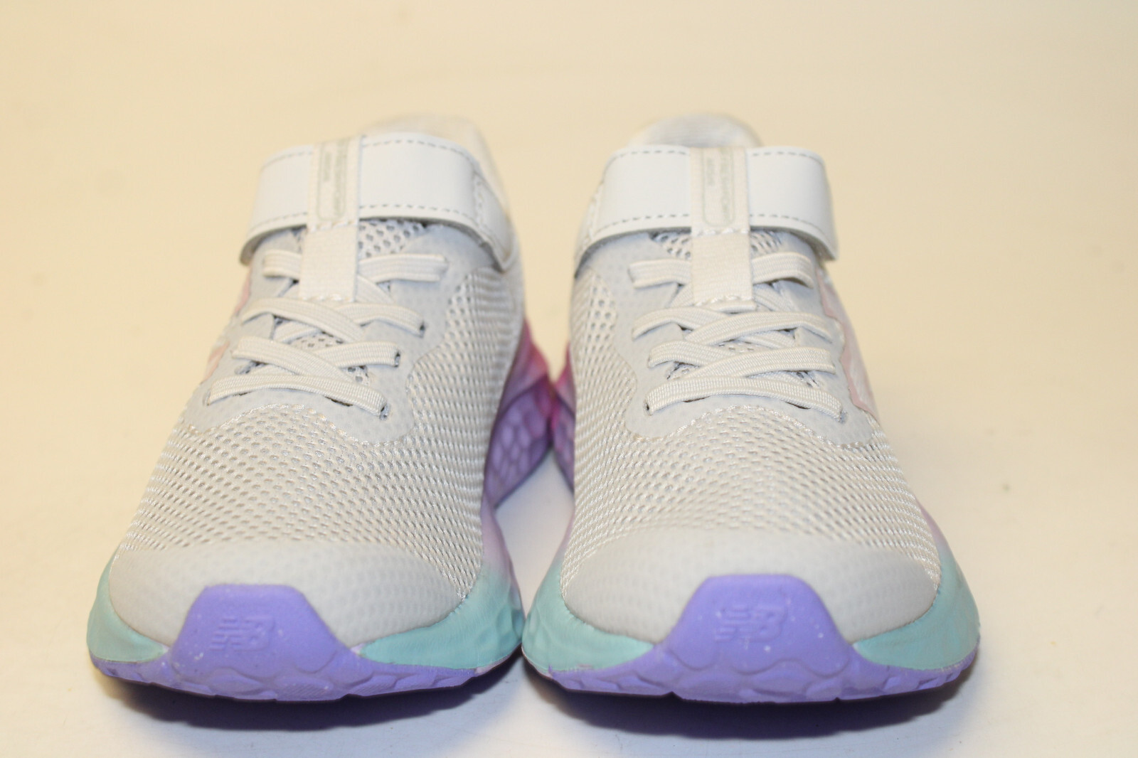 New Balance Fresh Foam NEW Arishi v4 Bungee Lace with Top Strap Girls Kids Youth