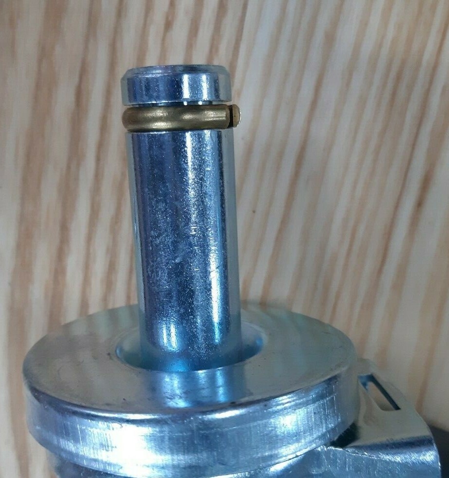 Set of 4 Metro Rack 5" Casters 2 with Brakes and 2 Without Brakes NSF