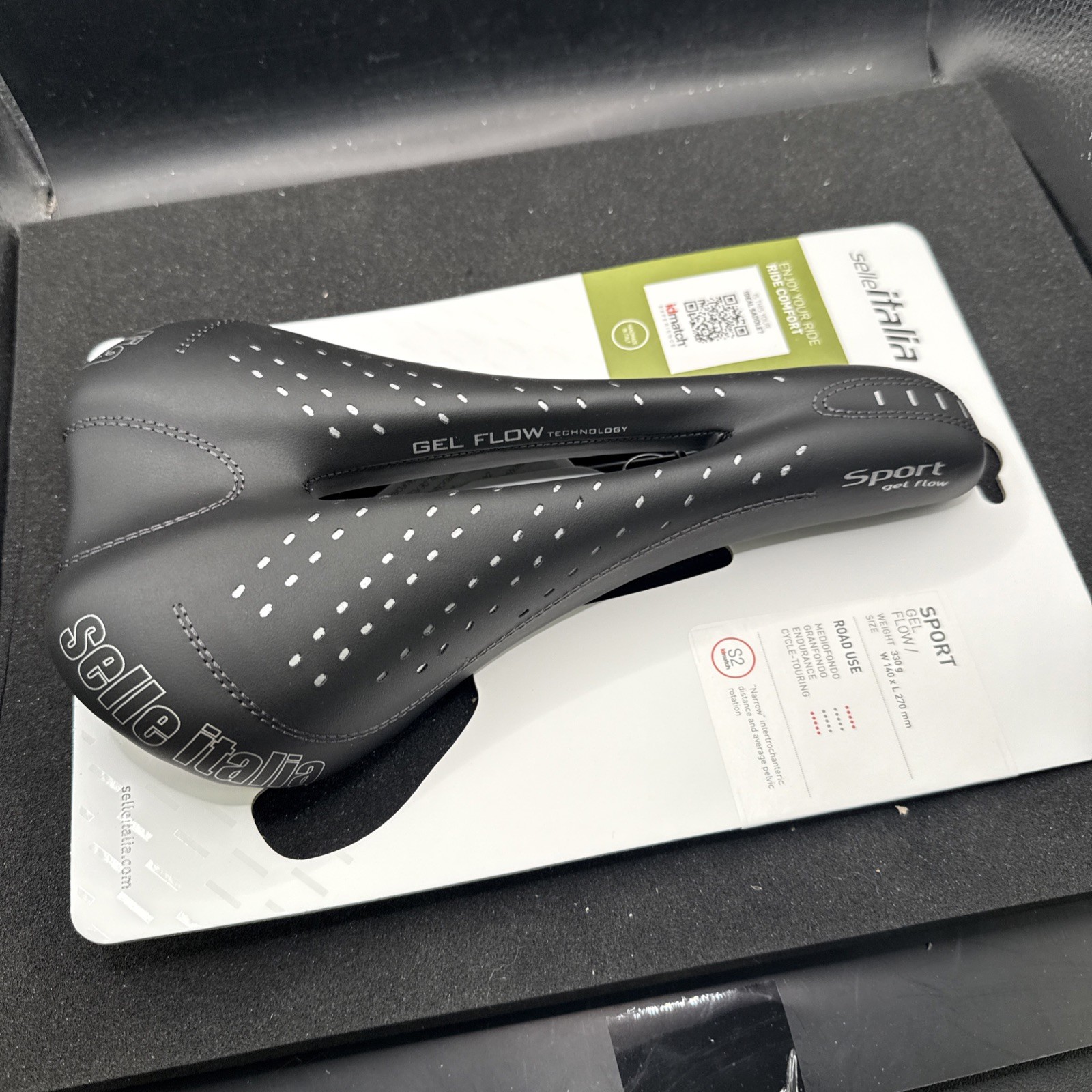 Selle Italia Sport Gel Flow Cycling Saddle Seat S2 140mm  (9419-40)