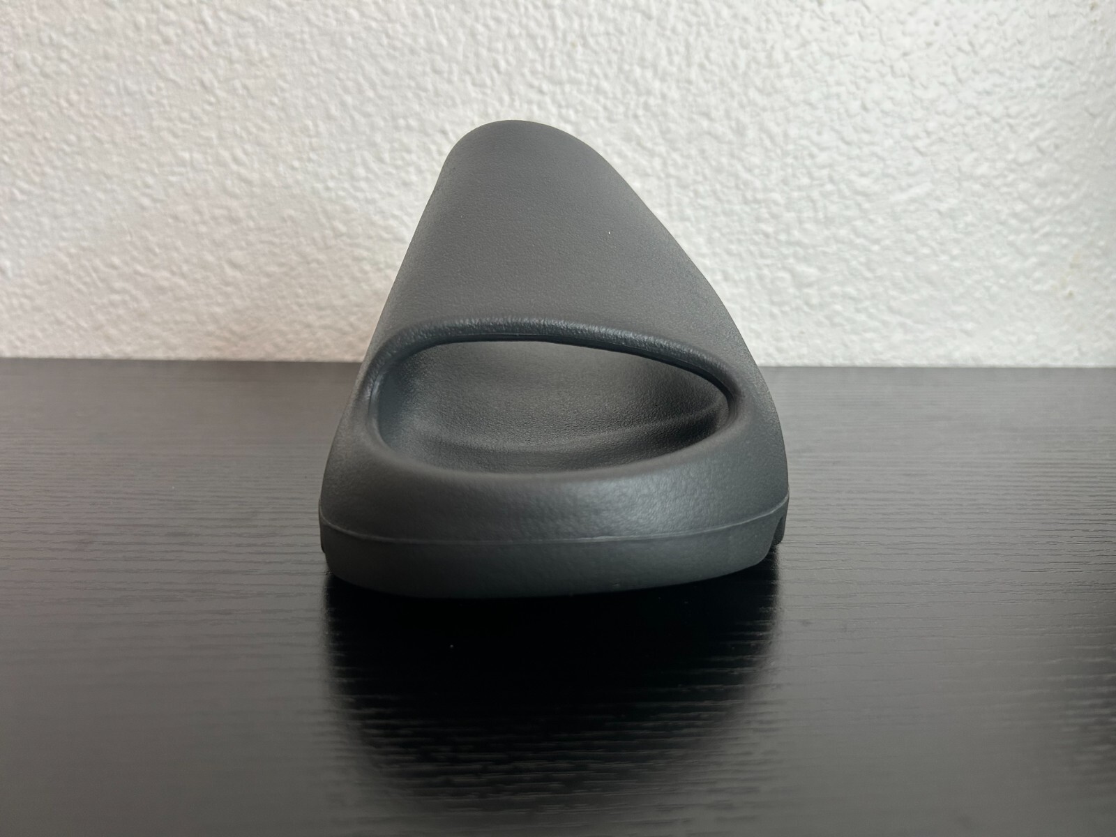 YEEZY SLIDES ONYX SIZES 4-13 US MEN ⚡️FAST SHIPPING⚡️