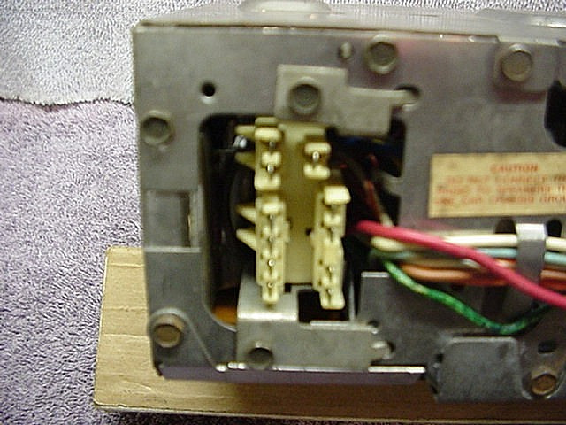 1973 - 1977 GM AM 8 Track Radio - Plays - Model 70BPBT2