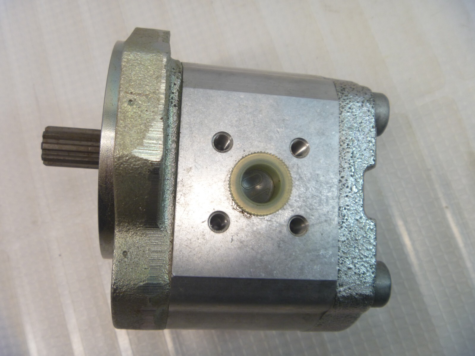 REXROTH HYDRAULIC GEAR PUMP 7930 MNR 510425042