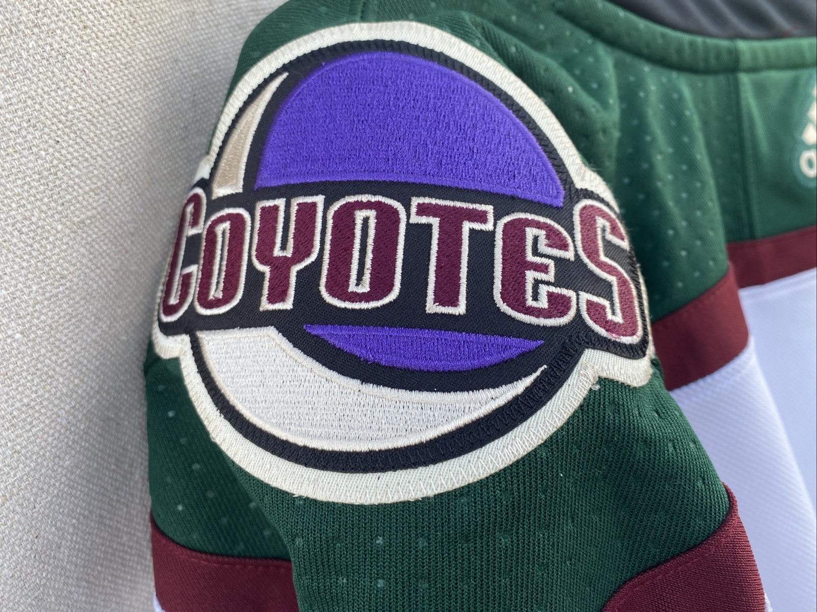 Arizona Coyotes Adidas Primegreen Away Kachina Jersey Size 50 Used ONCE w/ BOX