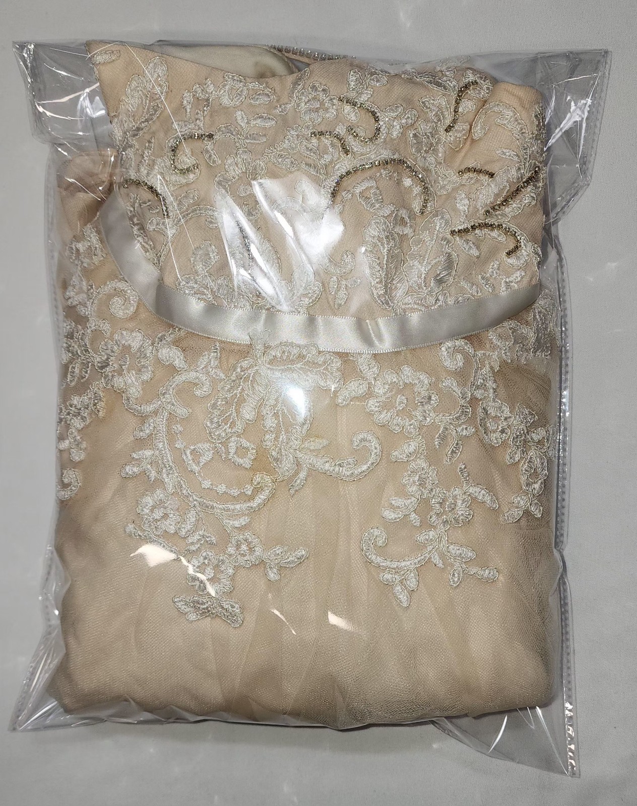 $180 Davids Bridal Ivory Floral Applique Spaghetti Strap Flower Girl Dress Sz 4