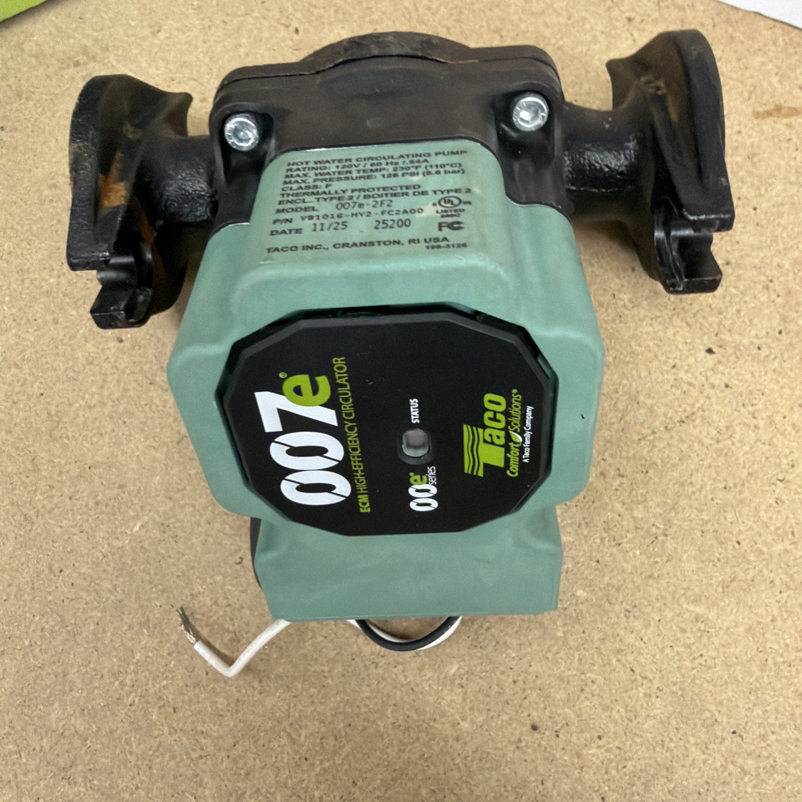 Taco Comfort Solutions Cast Iron ECM High-Efficiency 2-Flange Circulator Pump