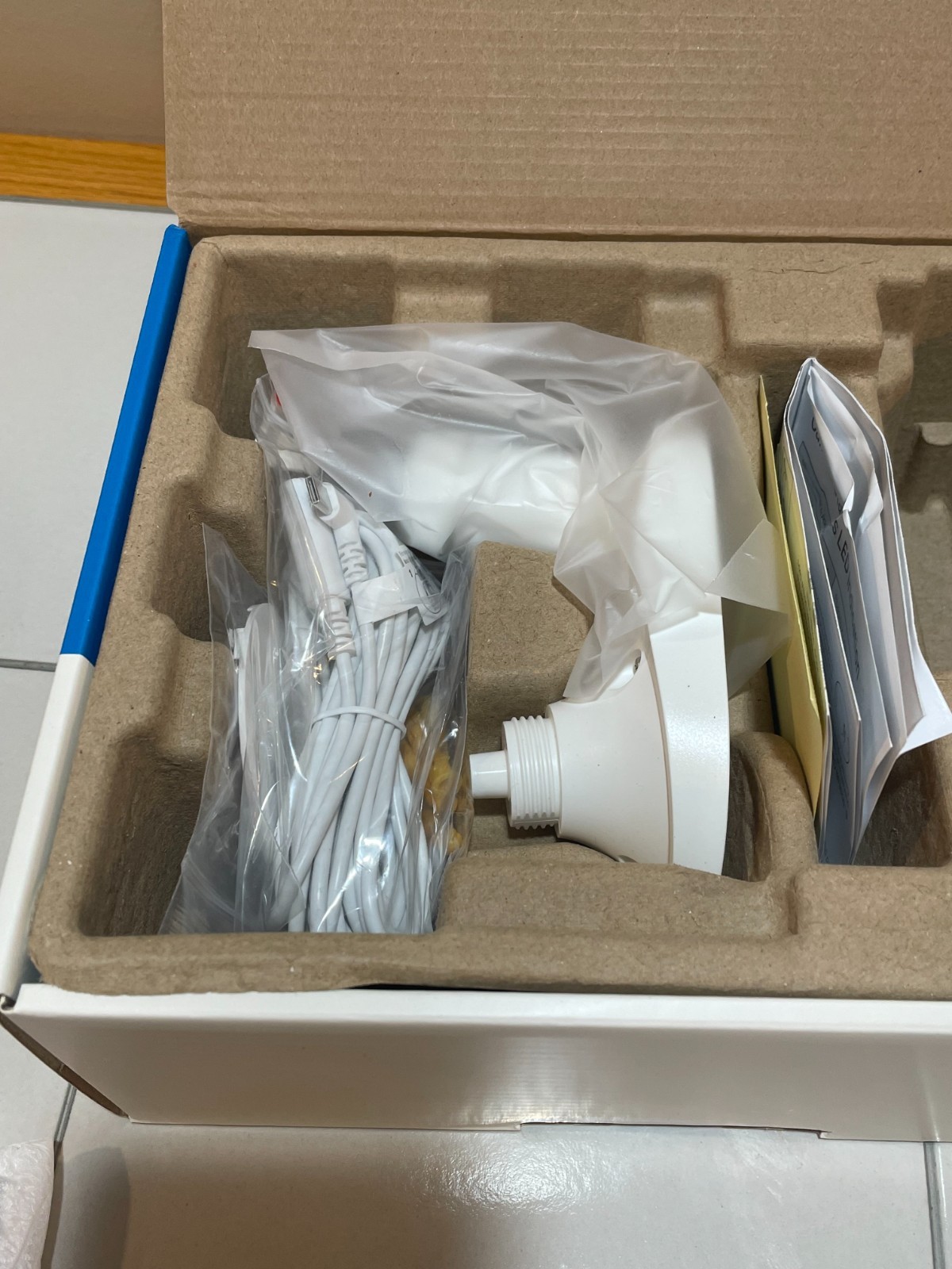 Tapo Outdoor Camera Tapo C402 KIT – Solar Powered 1080P – White