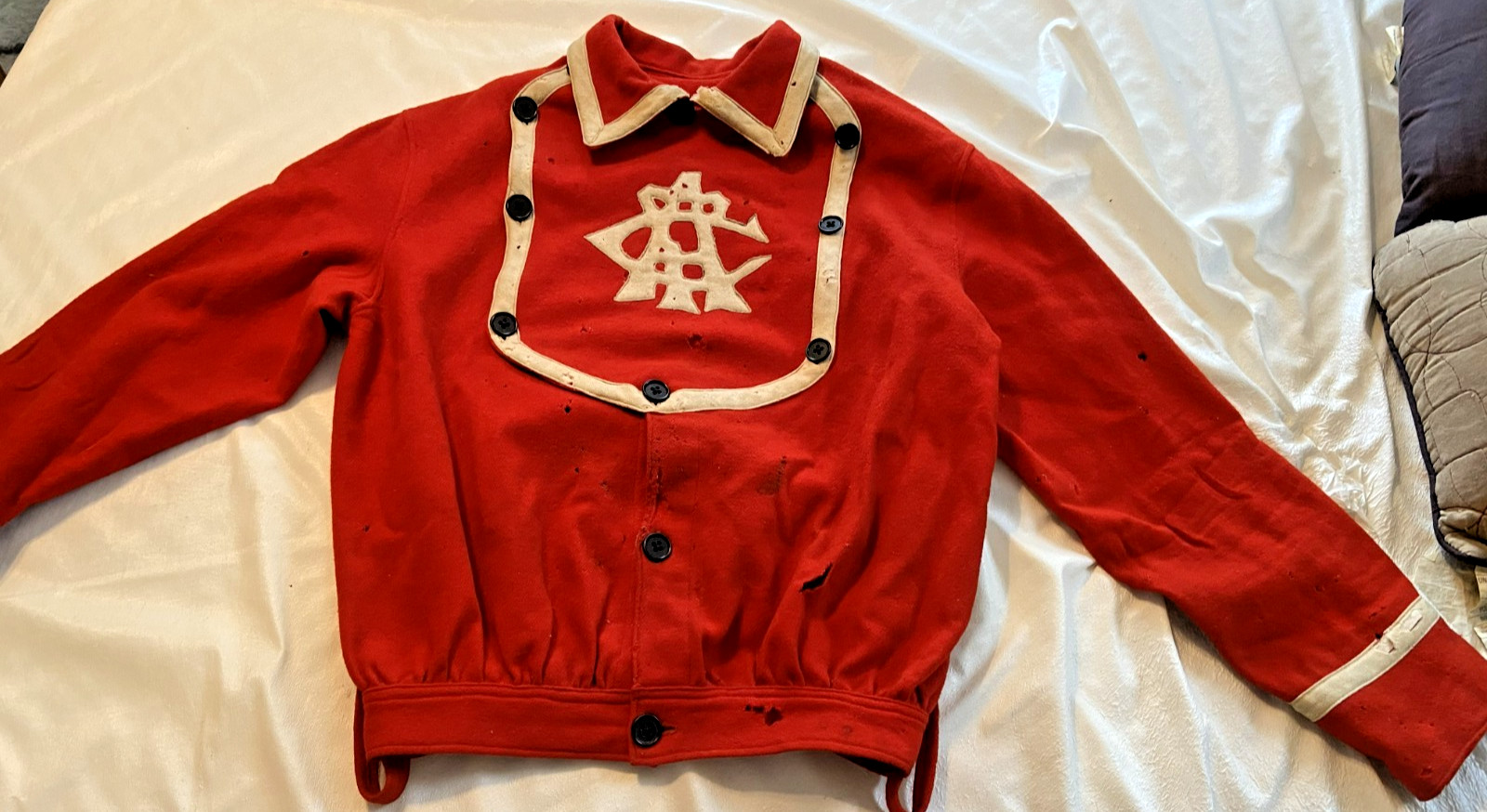 RARE FIND! 1880'S HEAVEY RED WOOL BASEBALL BIB TOP  OR FIREMAN BIB TOP-CA7 LOGO