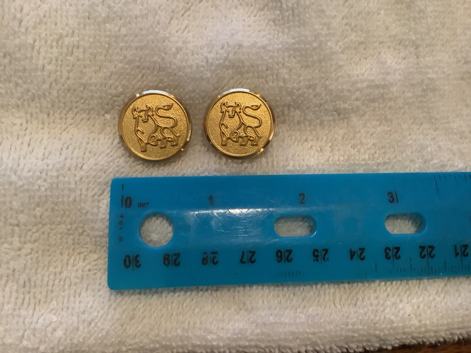 Lot of 10 Vintage Merrill Lynch Bull Logo Jacket Buttons Waterbury Co.