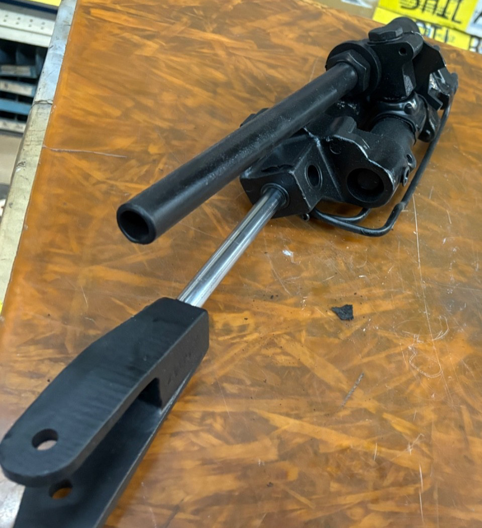 MERCRUISER POWER STEERING ACTUATOR GEN I USED!!! TESTED!!!