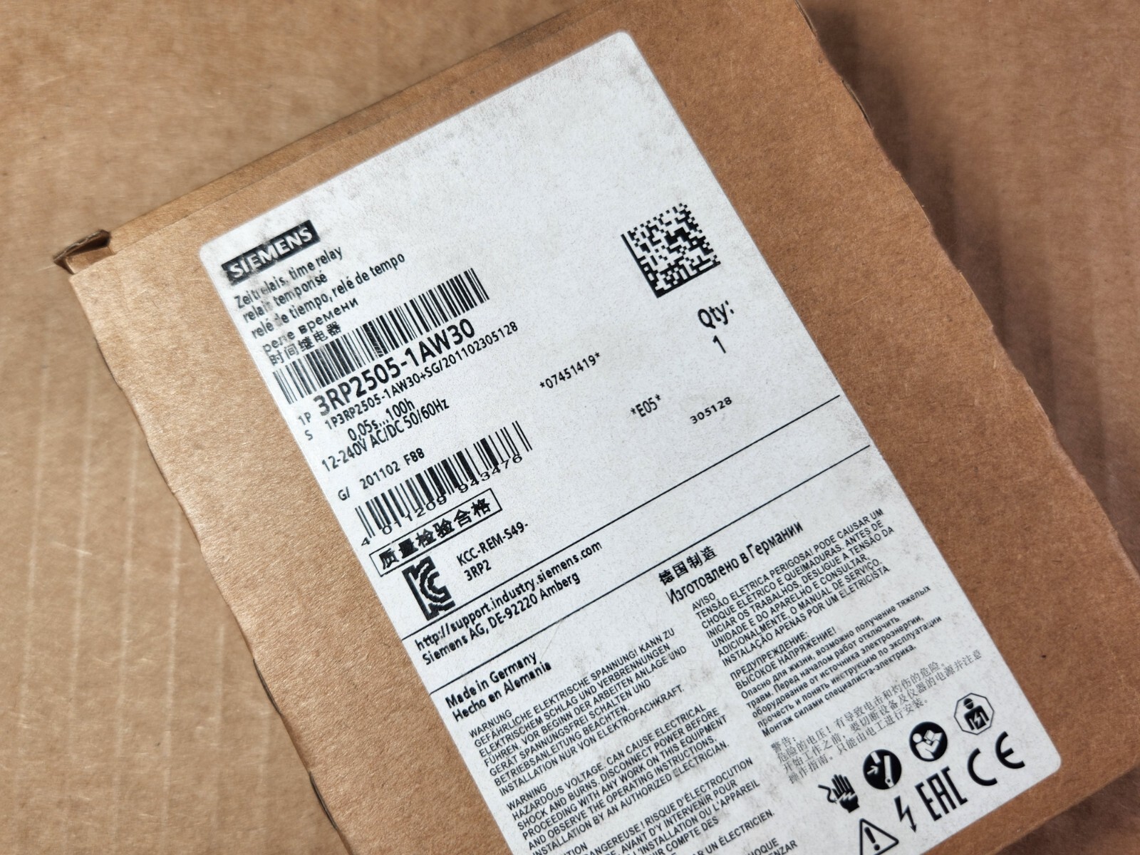 NEW Siemens 3RP2505-1AW30 Timing Relay