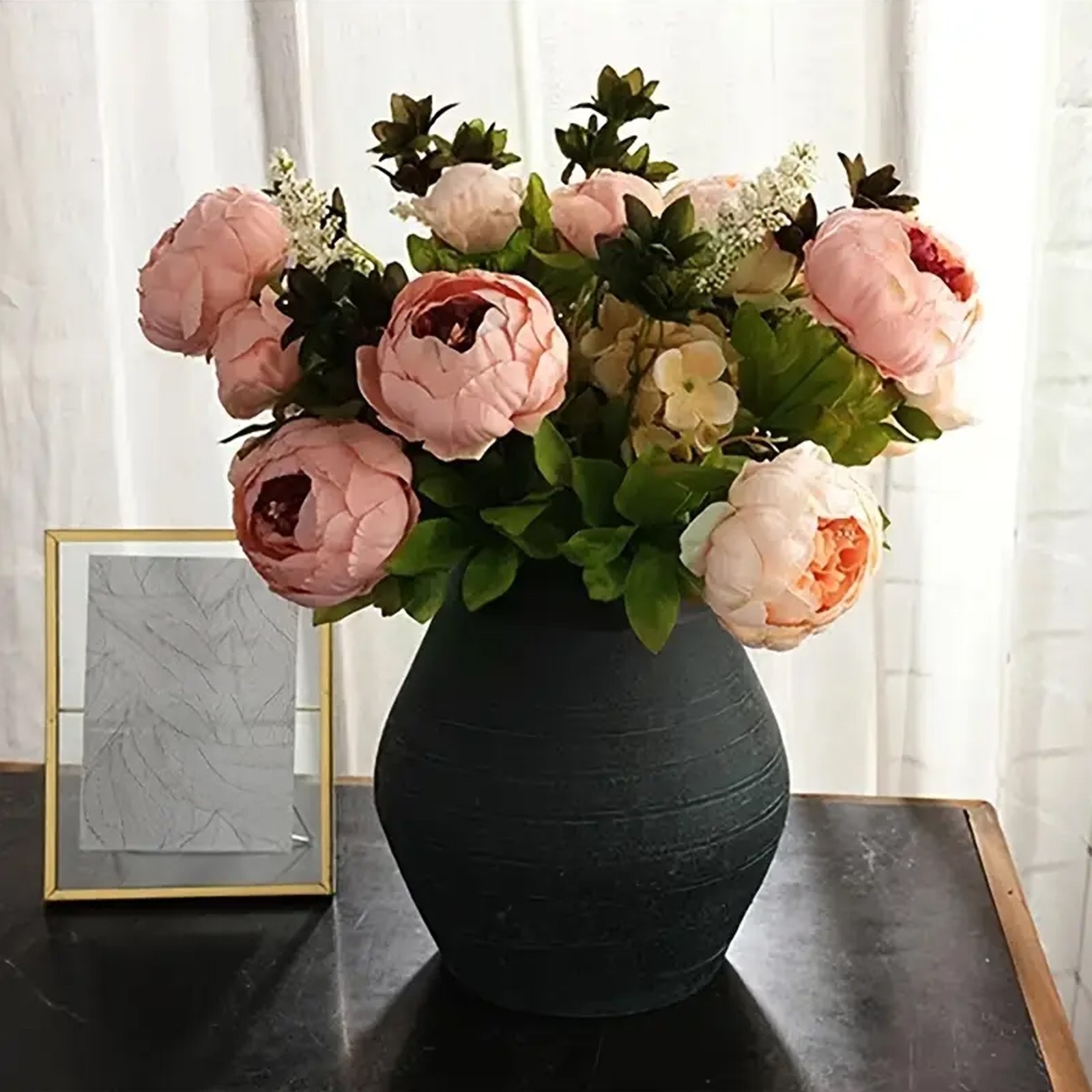 A bouquet of European-style faux peony silk flowers for home decor