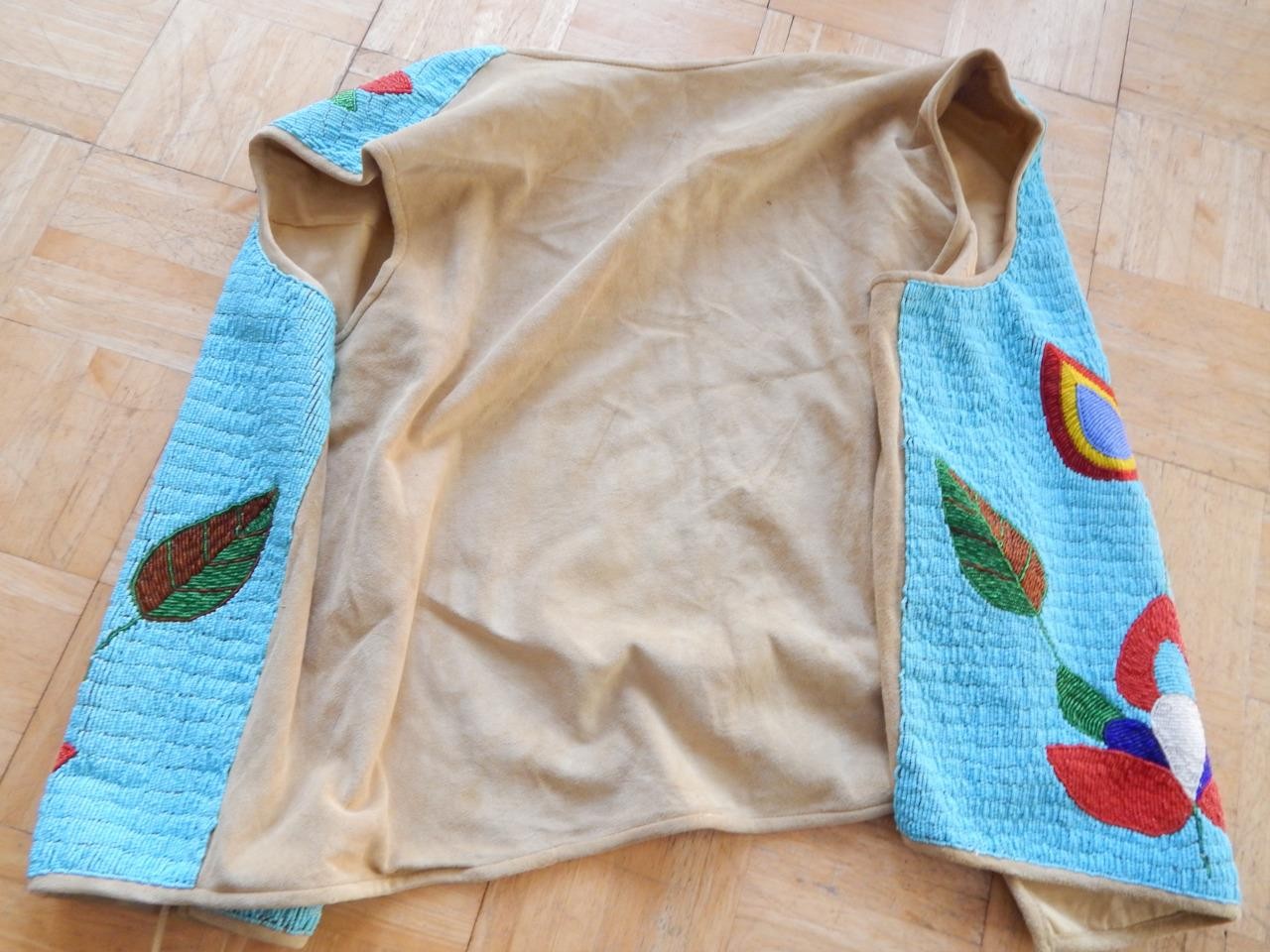 LARGE SIZE MINT VINTAGE MID CENTURY NEZ PERCE' INDIAN BEADED VEST - MINT !