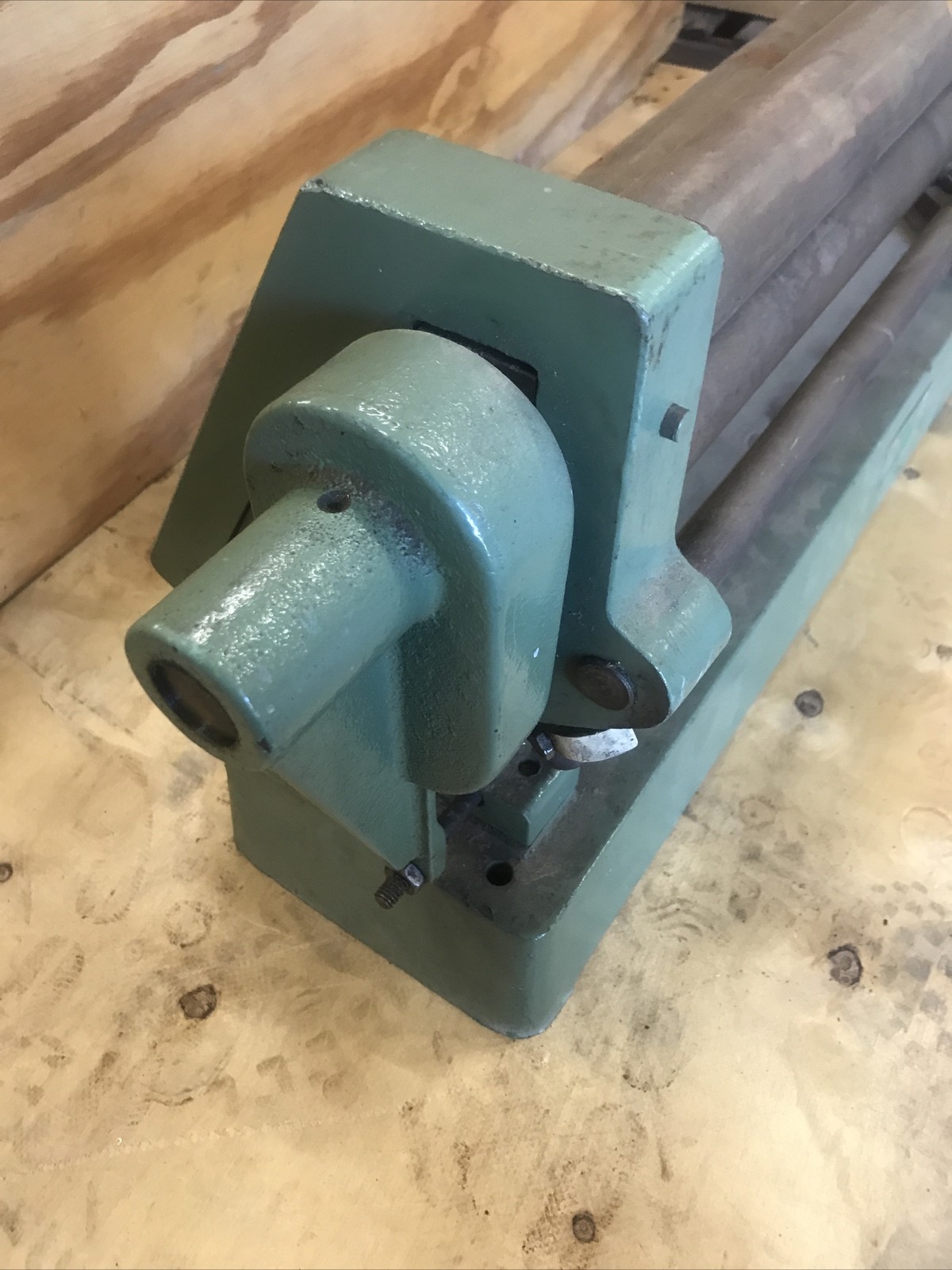 diacro roller number 24 Serial # GH 1886