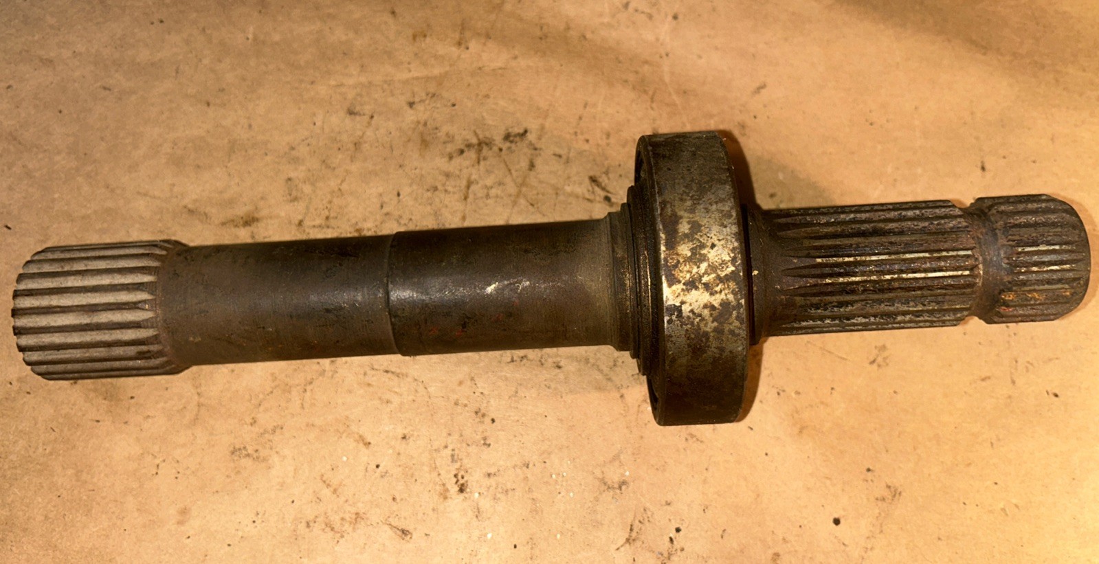 NOS 167694A 1000RPM PTO Shaft Oliver White Tractor 2-70 1650 1655 American 80