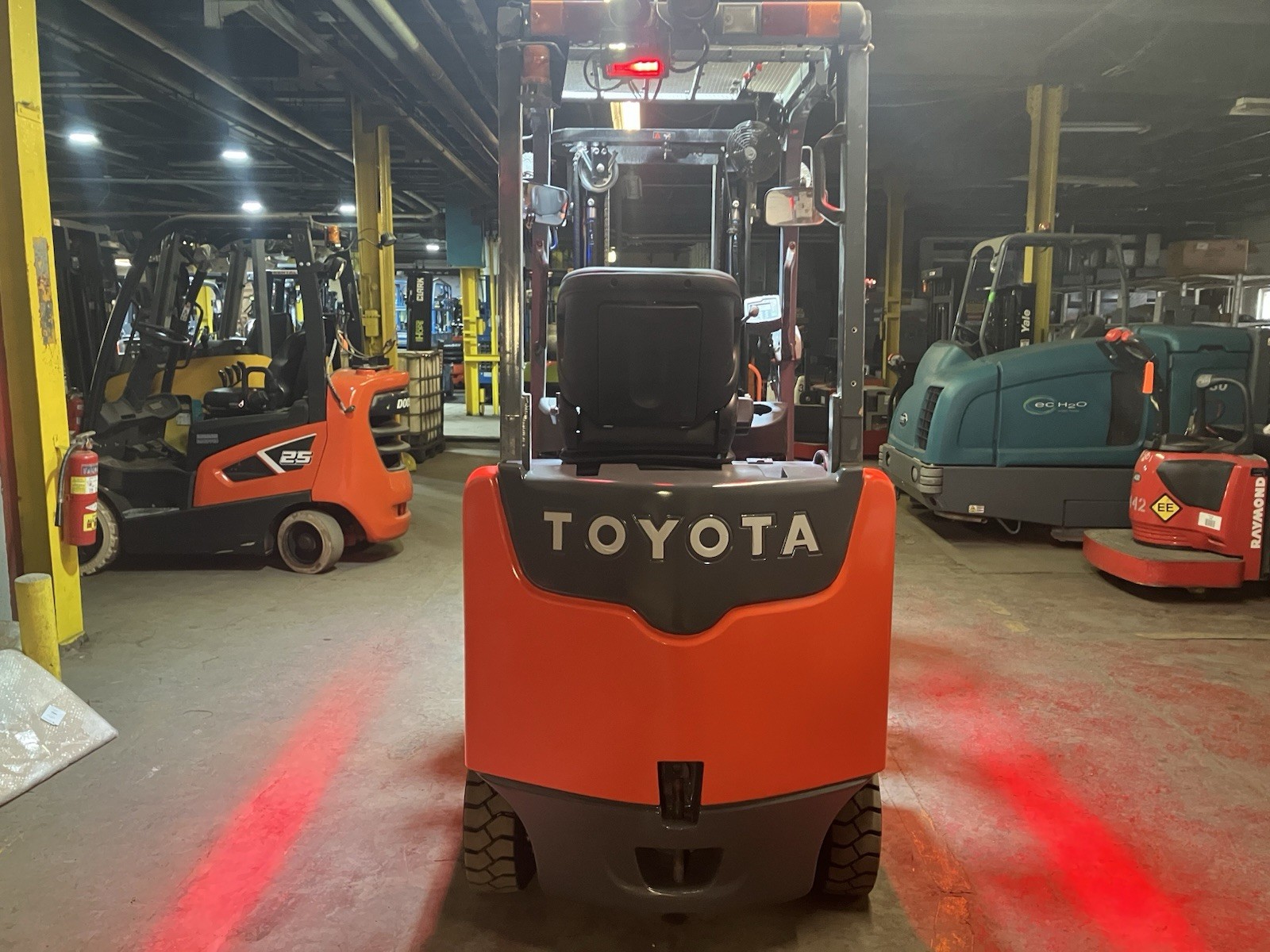 2021 Toyota 5000 LB Electric Forklift With SS and Triple Mast