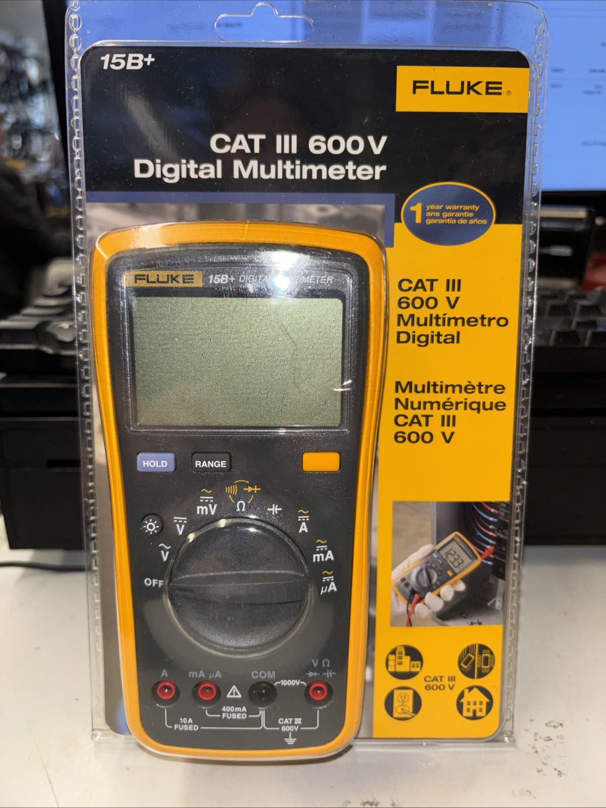 New Fluke 15B+ 600V Cat III Digital Multimeter