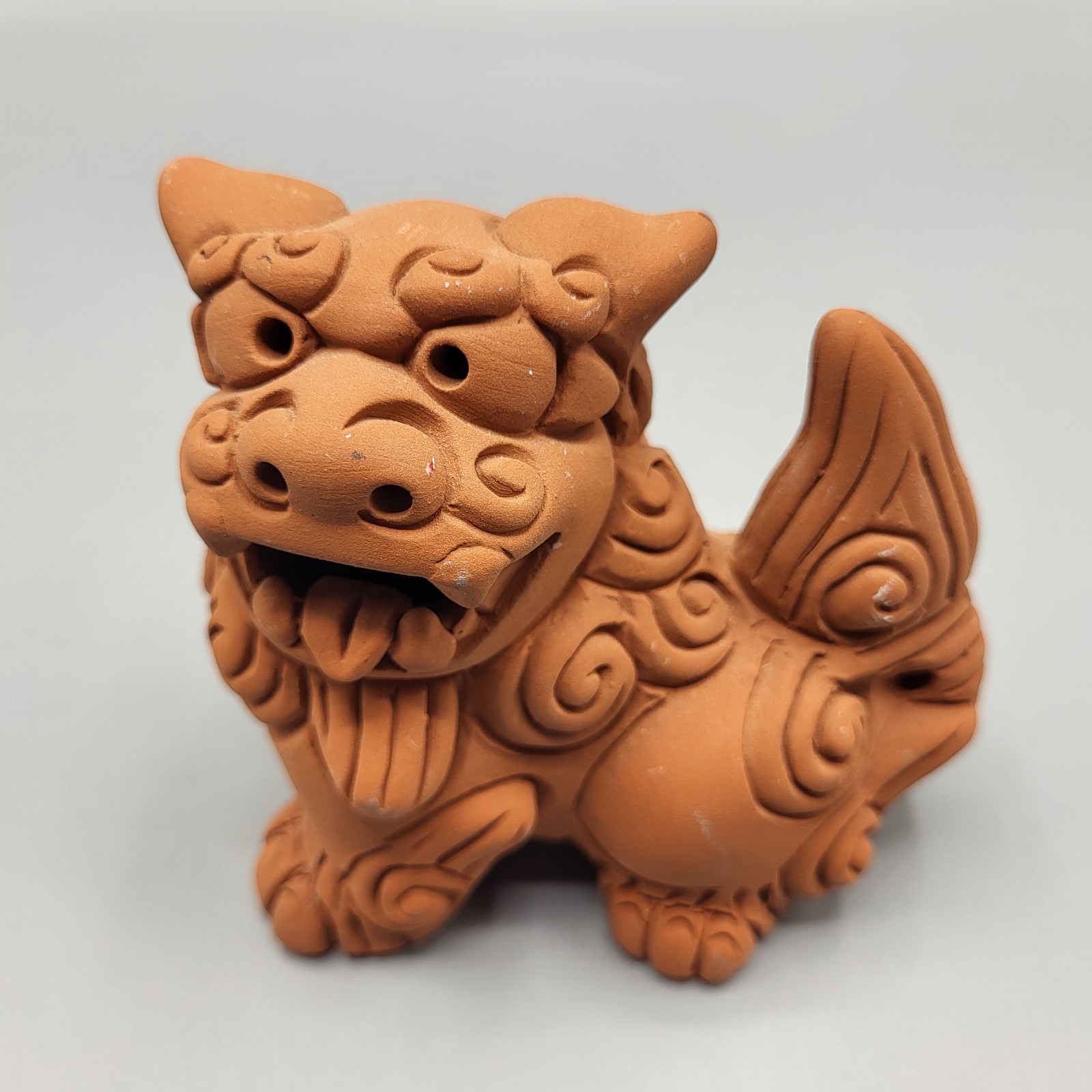 Set of 2 Okinawan Shisa Foo Dog Guardian Lions Figurines Terra Cotta Clay 3.5"