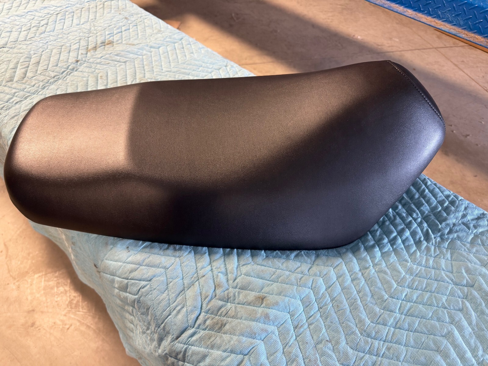 New replacement seat, cover fits Yamaha Zuma 50 2002-19 BWS YW50 BWS50 ZUMBA 470