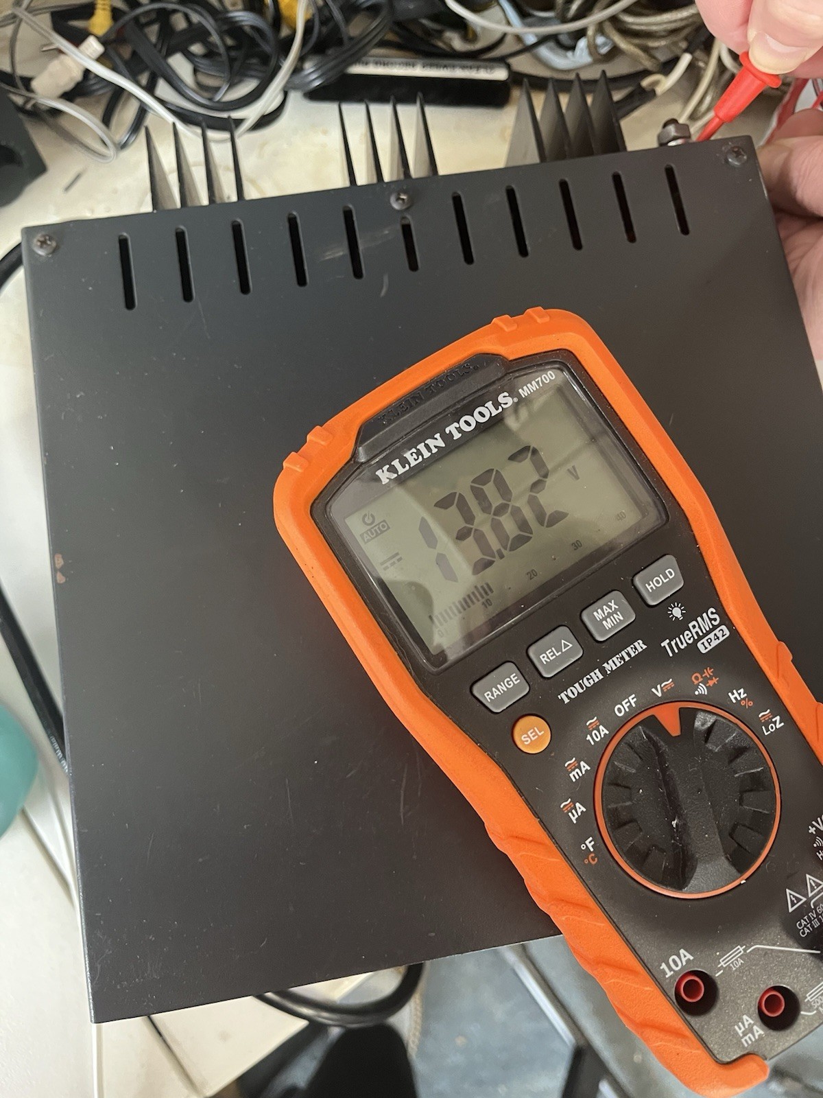 Astron RS-20A 13.8VDC 20A Linear / 16A Continuous Power Supply