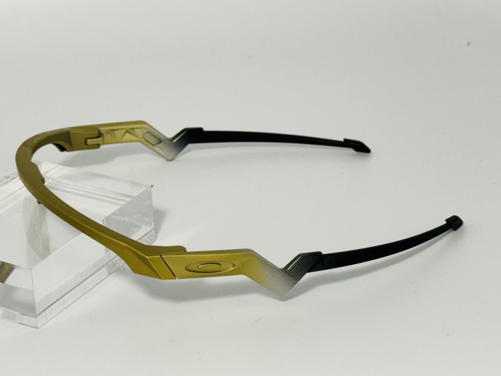 Oakley Resistor Patrick Mahomes Youth Sunglasses Bare Frame Only!! Gold Fade