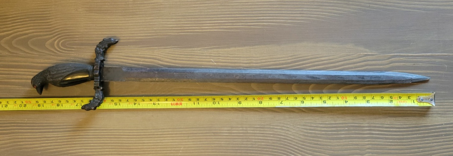 ANTIQUE RARE! Black Crow Dagger/Short Sword!