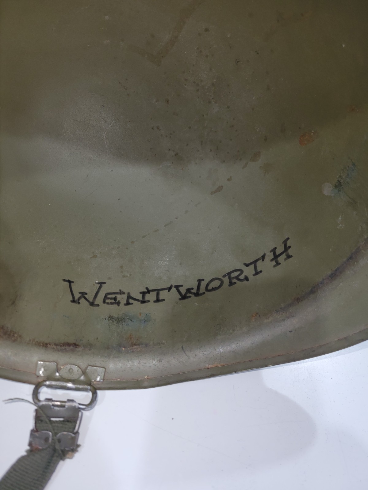 ORIGINAL US M1 HELMET , REAR SEAM, Swivel Bale, W/ LINER