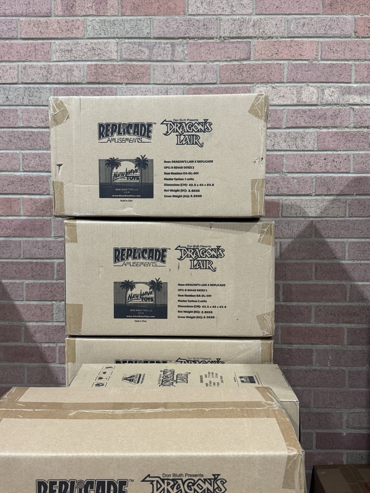 NEW WAVE TOYS DRAGON'S LAIR X REPLICADE- BRAND NEW In Box. Rare First Edition