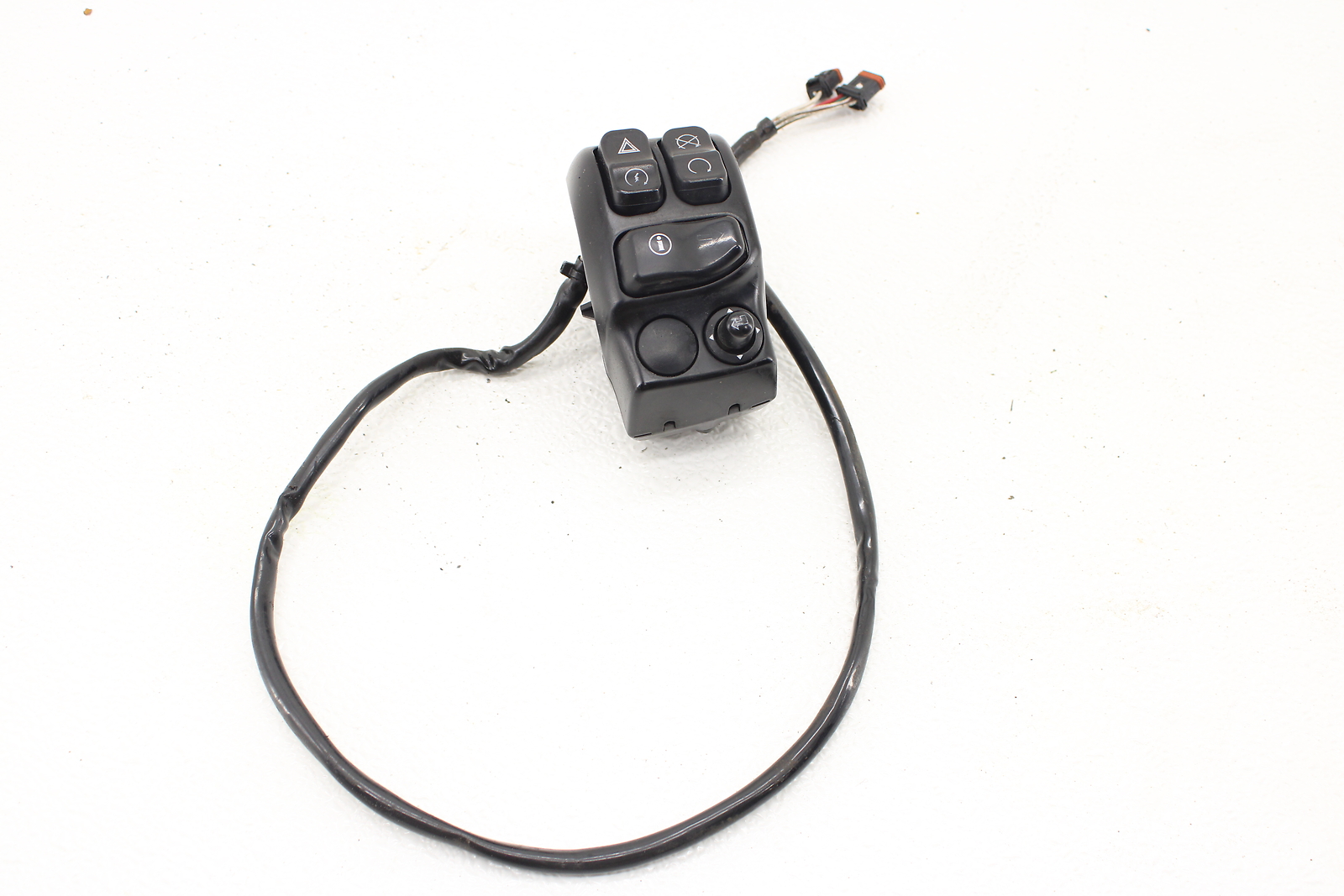 2016-2018 Harley Davidson Touring Road Electra Street Right Control Switch Pack