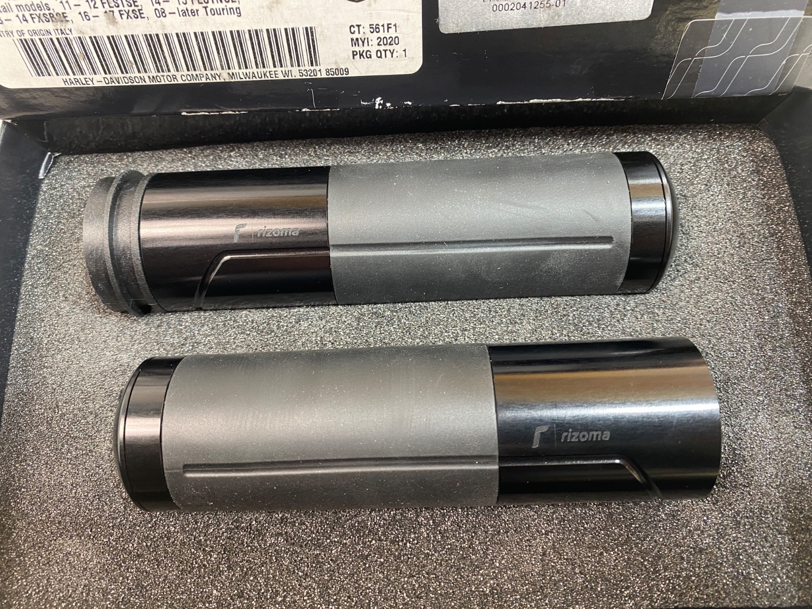 OEM Harley Davidson By Rizoma Hand Grips