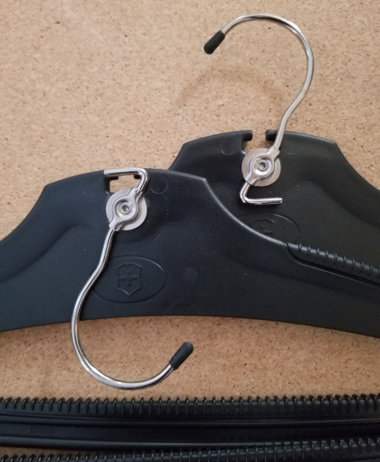 Victorinox Luggage Accessories Drawstring Bag and Hangers / Black