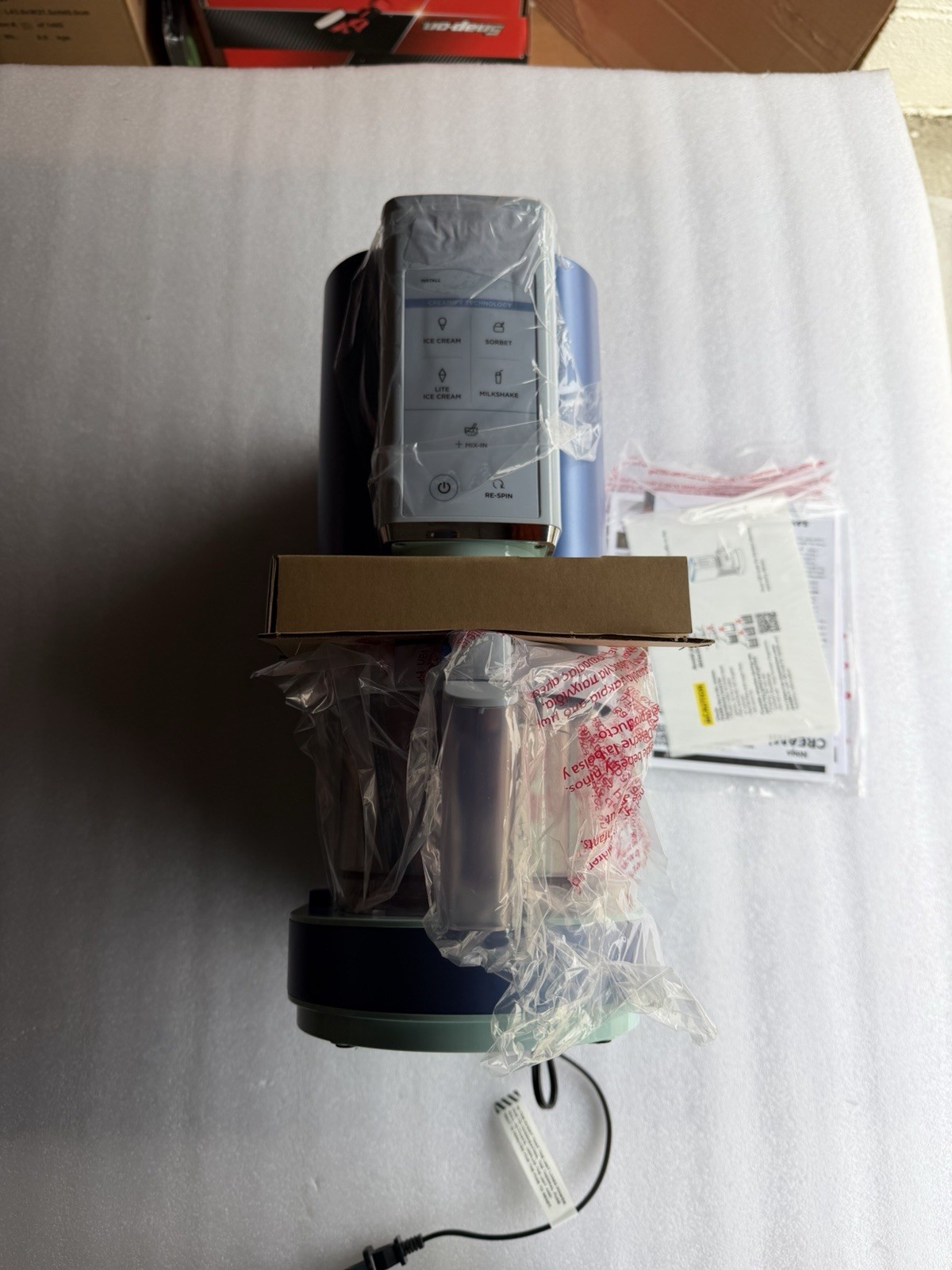 NEW Ninja CREAMi 5-in-1 Ice Cream Maker, NC300BL(Blue Lime) Sealed Box