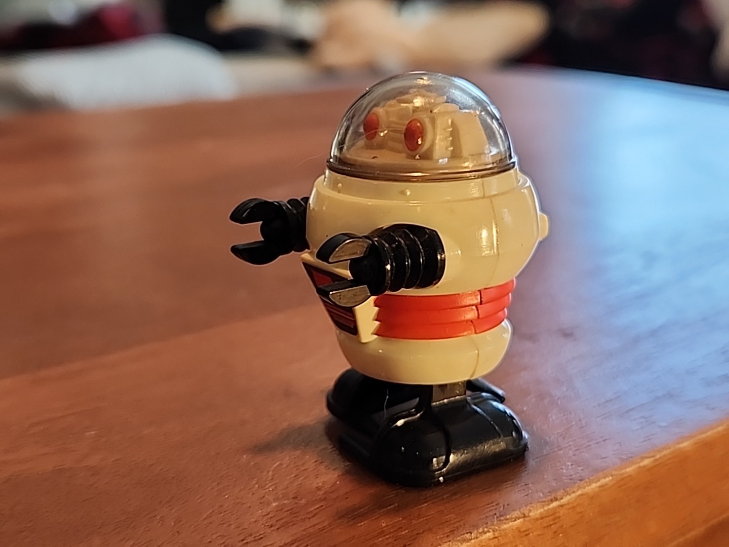 Tomy 1980's Rascal Pocket Bot Robot White Taiwan