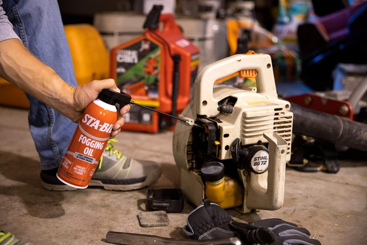 STA-BIL 22001 Fogging Oil - Stops Corrosion In Stored Engines - Lubricates