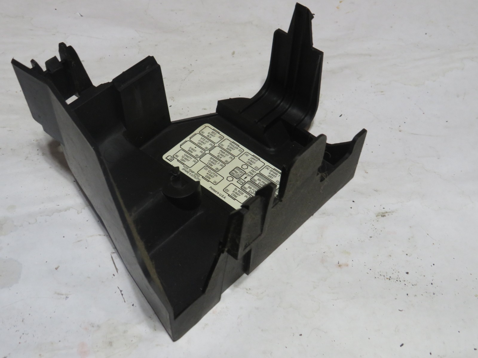 2001 GMC SIERRA CHEVY SILVERADO FUSE BOX COVER