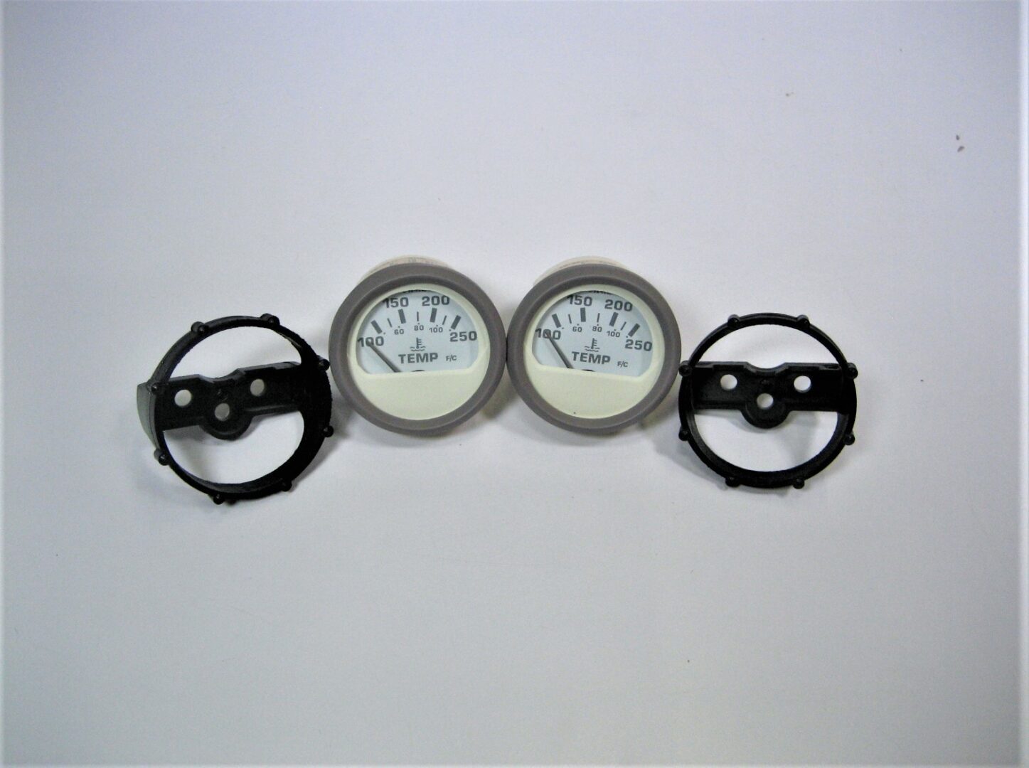 Faria GP9148A *QTY 2* NEW 2" White 100-250°F Temperature Gauge + Bracket & Bulb