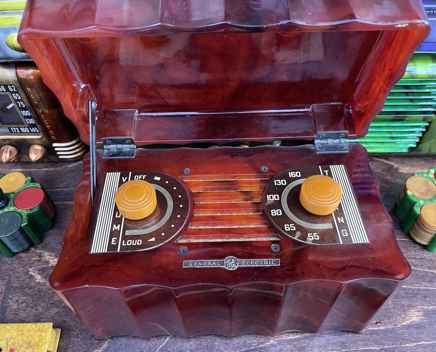 Antique Catalin General Electric L-622, Tube Radio, “ Jewel Box” Style