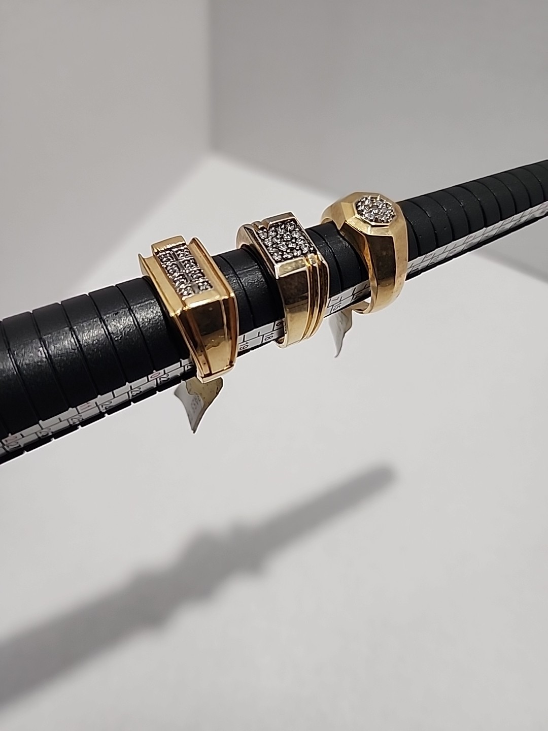 Lot Of 20 Brass Jewelry Rings Mixed Sex And Size Unbranded