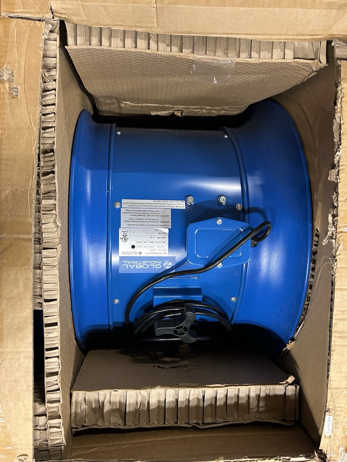 Global Industrial 18" High Velocity Drum Fan w/ Yoke Mount, 7,700 CFM, 1/2 HP